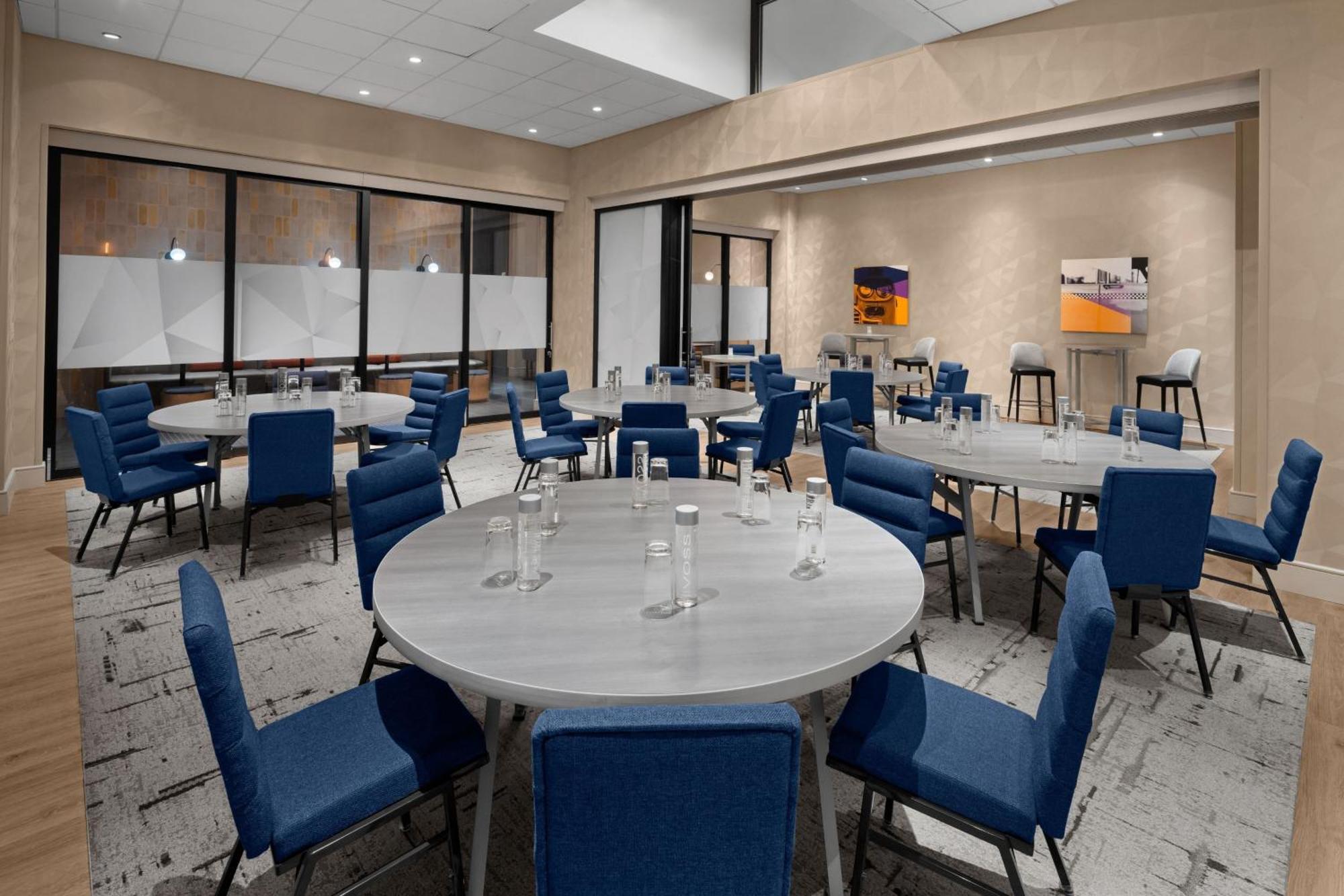 Courtyard By Marriott New York World Trade Center Area Hotel Exterior photo