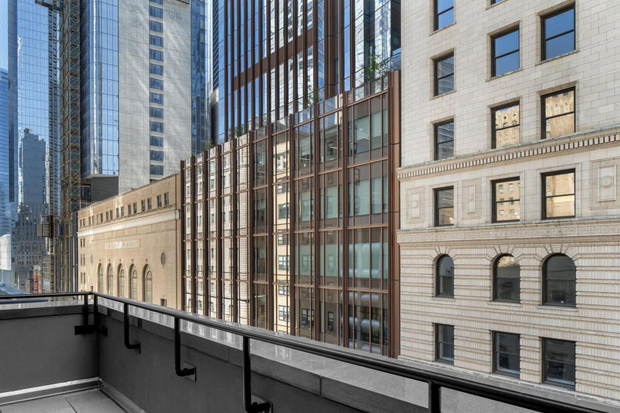Courtyard By Marriott New York World Trade Center Area Hotel Exterior photo
