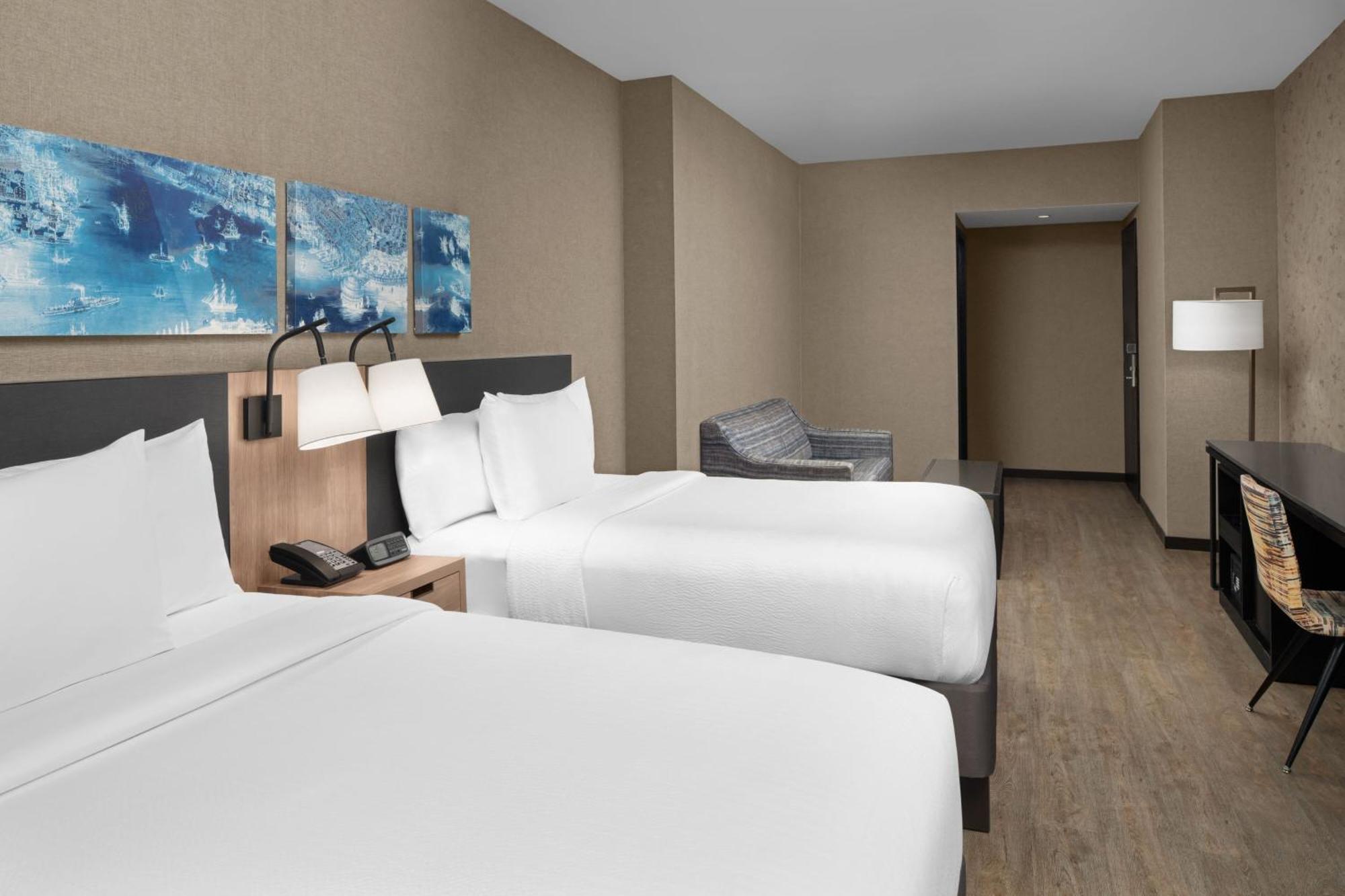 Courtyard By Marriott New York World Trade Center Area Hotel Exterior photo